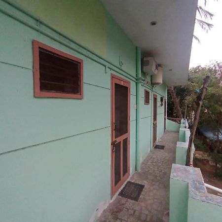 Sri Shankaraa Guest House Tiruvannāmalai Extérieur photo
