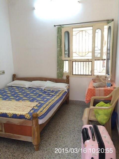 Sri Shankaraa Guest House Tiruvannāmalai Extérieur photo