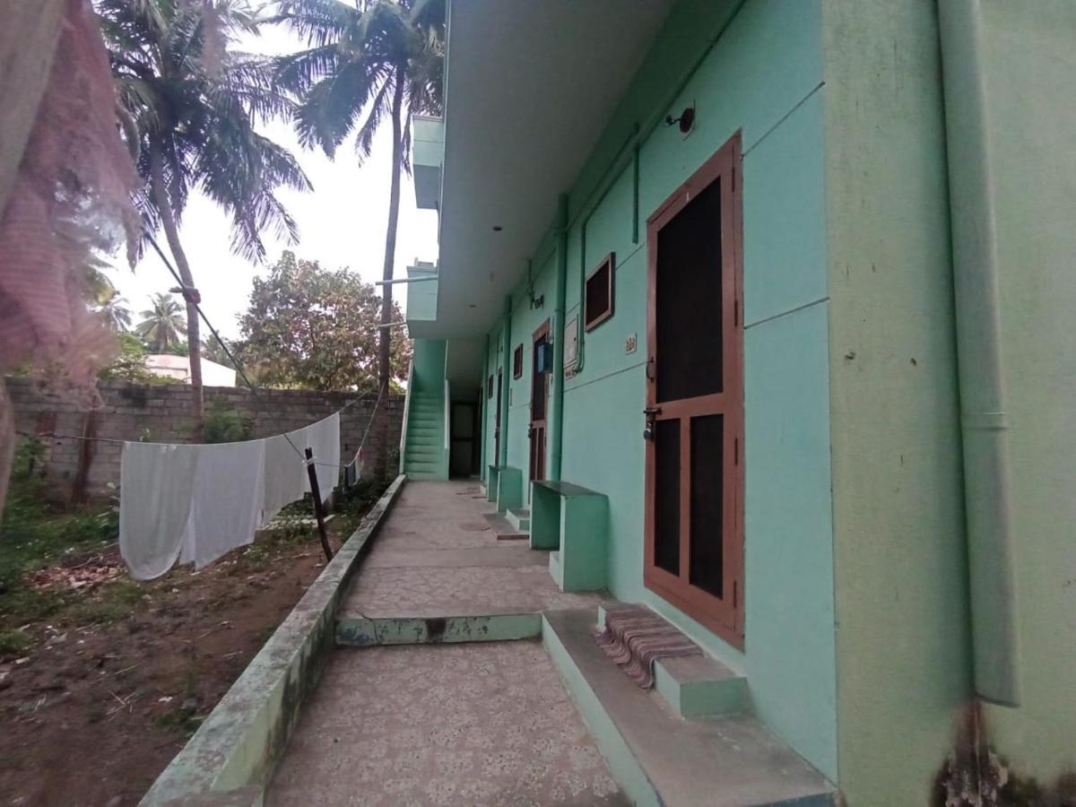 Sri Shankaraa Guest House Tiruvannāmalai Extérieur photo