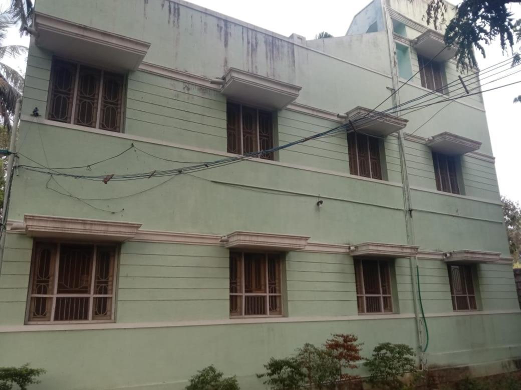 Sri Shankaraa Guest House Tiruvannāmalai Extérieur photo